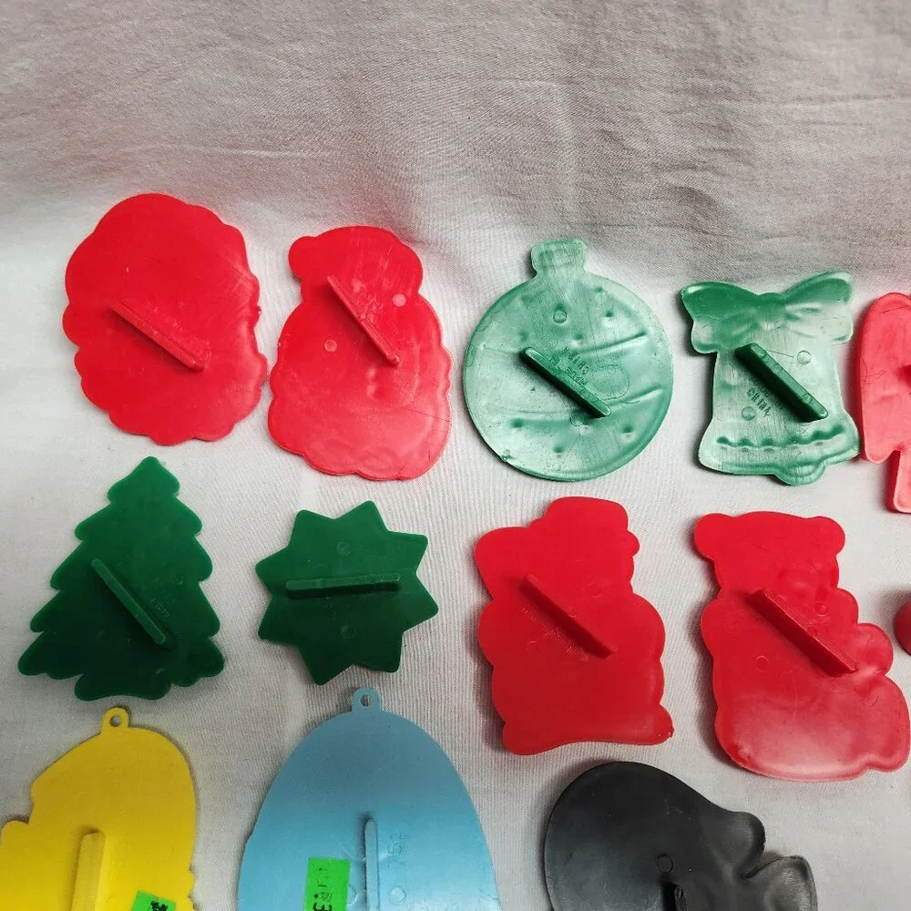 Vintage Cookie Cutters - Lot of 25